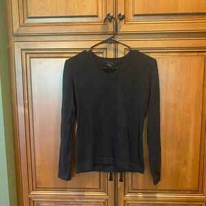 medium express black sweater